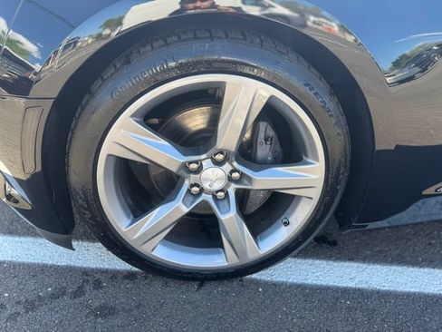 Used 2016 Chevrolet Camaro SS RWD image 18