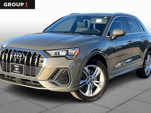 Used 2020 Audi Q3 2.0T Premium w/ Convenience Package image 1