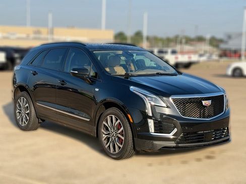 Used 2022 Cadillac XT5 Sportv w/ Platinum Package AWD/4WD image 5