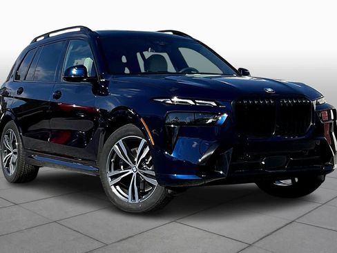 Used 2026 BMW X7 xDrive40i w/ M Sport Package image 2