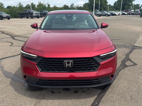 Used 2024 Honda Accord EX image 8