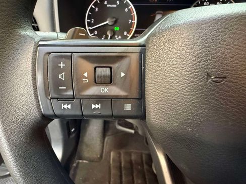 Used 2026 Nissan Rogue S AWD/4WD image 30
