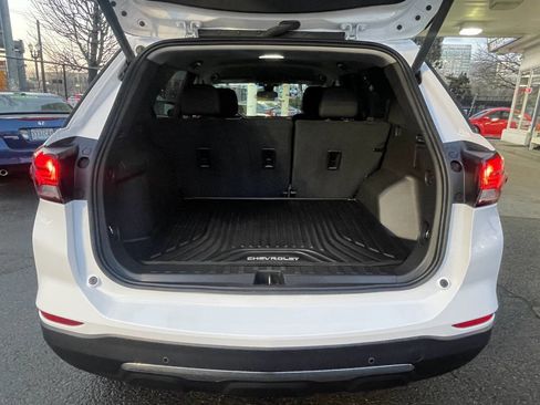 Used 2024 Chevrolet Equinox LT w/ Driver Convenience Package image 7