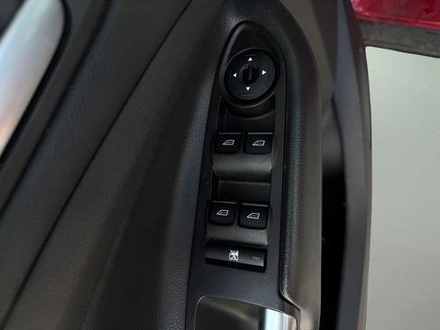 Used 2017 Ford Escape SE FWD image 16