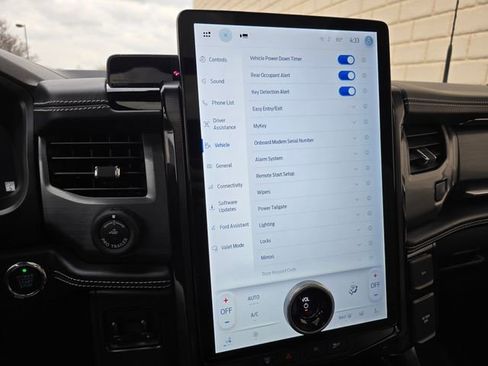 Used 2023 Ford F150 Lightning Platinum image 58