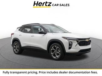 Used 2025 Chevrolet Trax LT FWD video 1