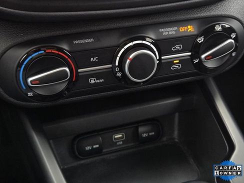 Certified 2025 Kia Soul S image 22