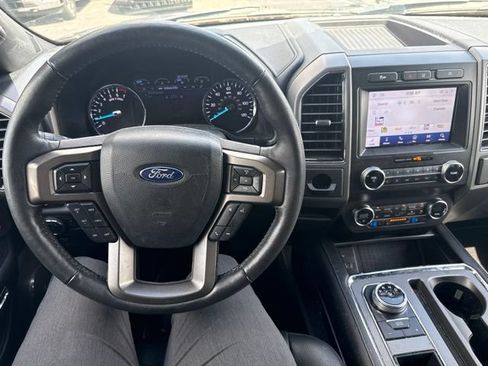 Used 2020 Ford Expedition XLT w/ Equipment Group 202A RWD image 11