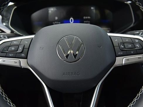 Used 2024 Volkswagen Taos S AWD/4WD image 19