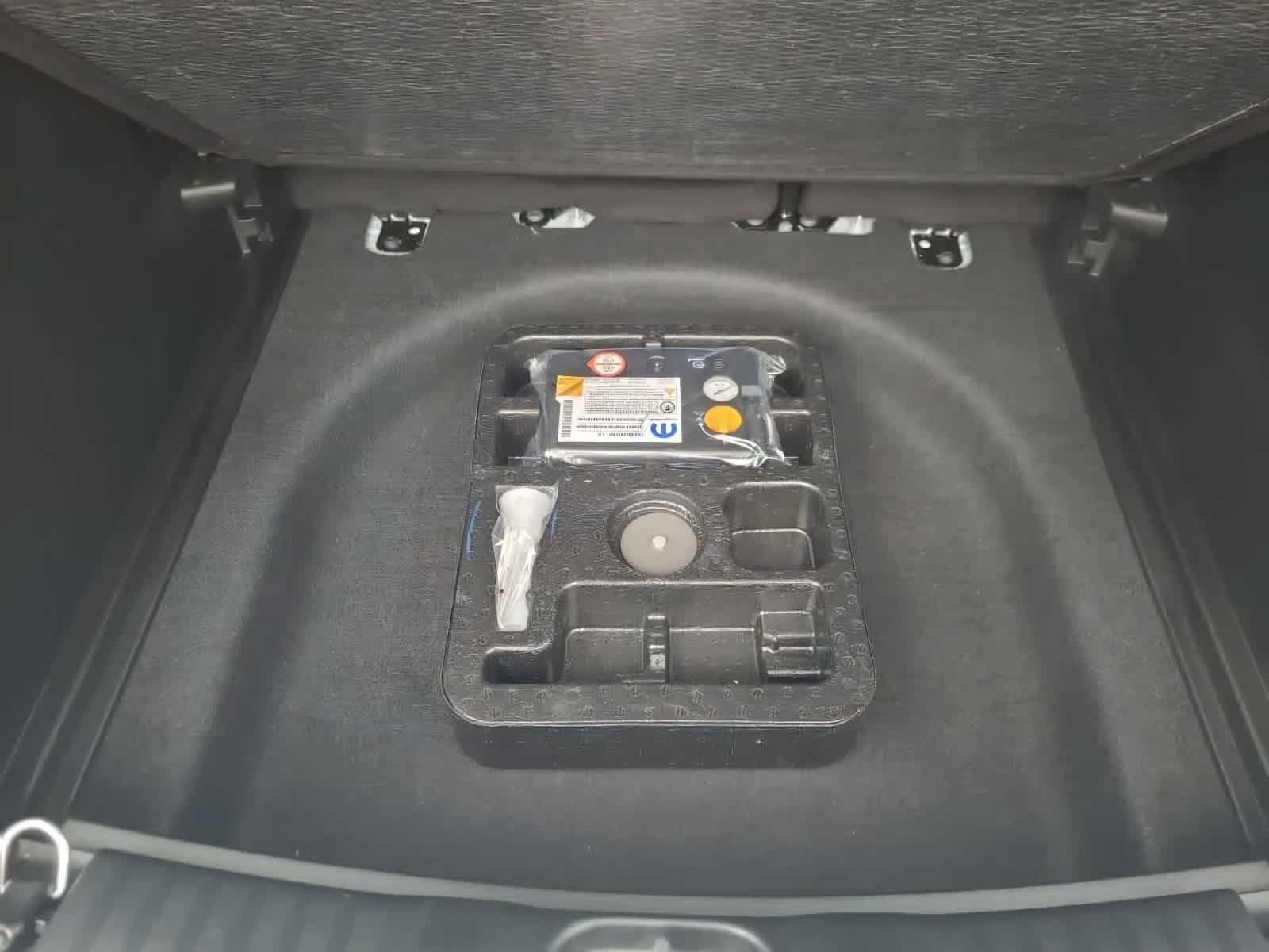 Used 2026 Jeep Compass Limited AWD/4WD image 8
