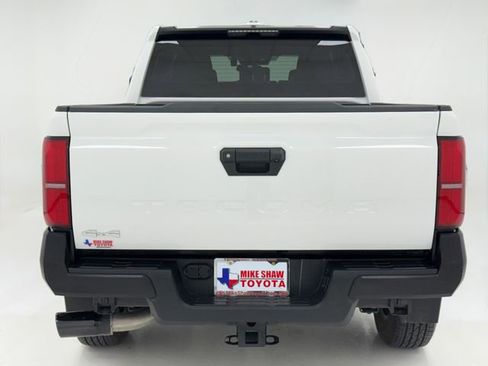 Used 2024 Toyota Tacoma SR image 39