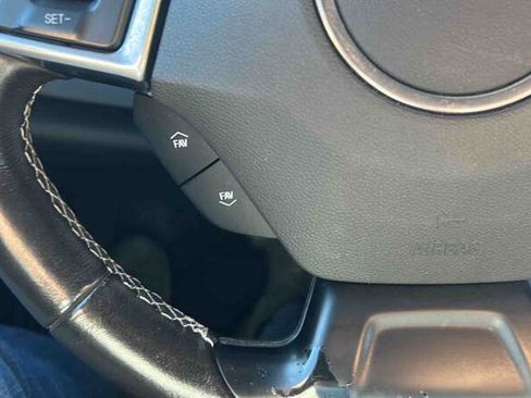 Used 2021 Chevrolet Camaro LT image 24