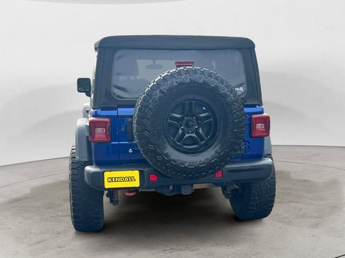 Used 2018 Jeep Wrangler Rubicon AWD/4WD image 4