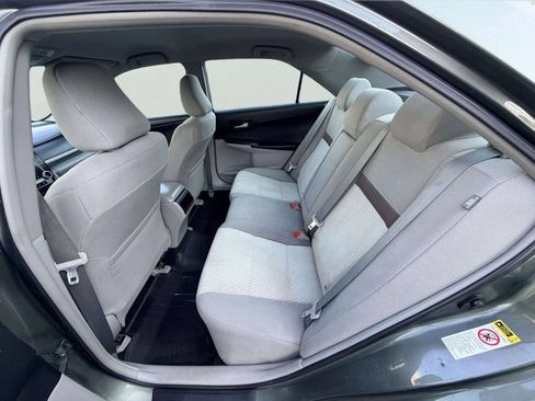 Used 2012 Toyota Camry LE FWD image 22
