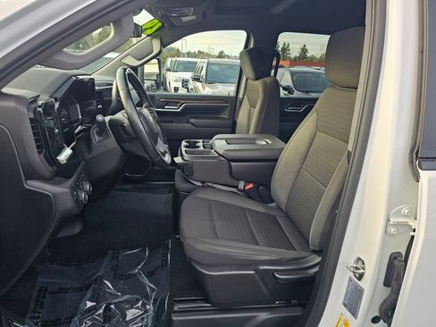 Used 2024 Chevrolet Silverado 2500 LT image 19