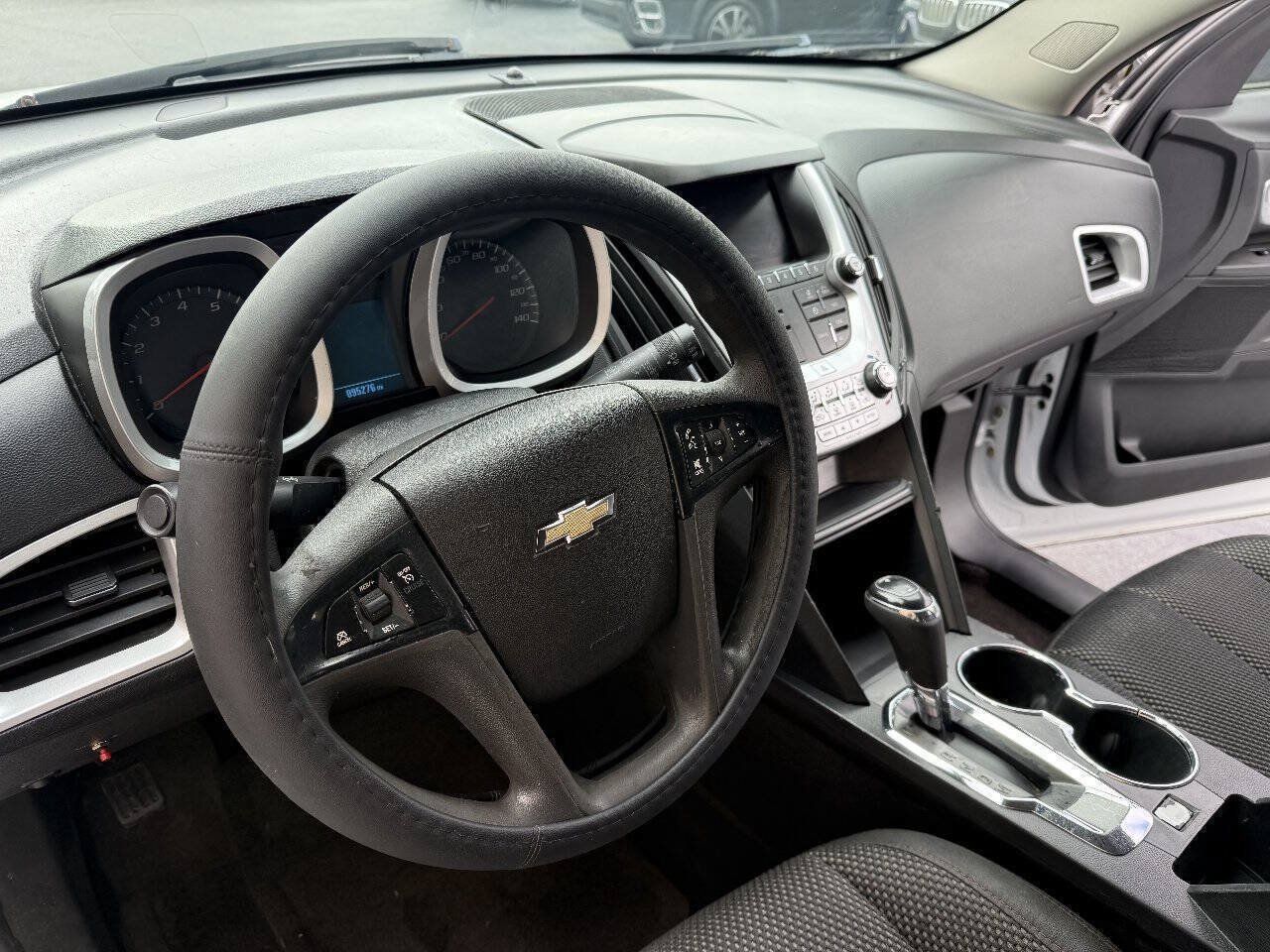 Used 2016 Chevrolet Equinox LS AWD/4WD image 5