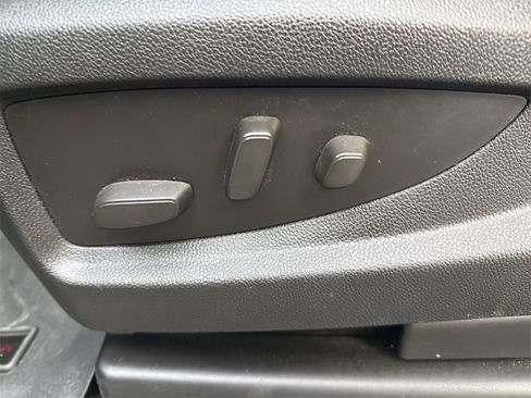 Used 2015 GMC Sierra 1500 SLE w/ SLE Value Package image 10