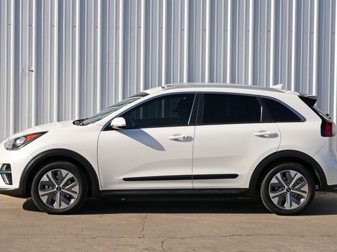 Used 2019 Kia Niro EX Premium image 46