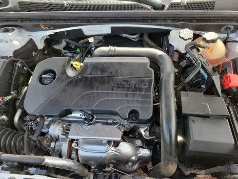 Used 2024 Chevrolet Malibu LT FWD image 13