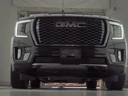 Used 2023 GMC Yukon XL Denali Ultimate image 2