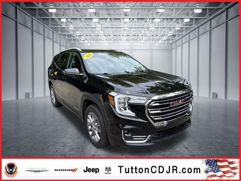 Used 2023 GMC Terrain SLT AWD/4WD image 1