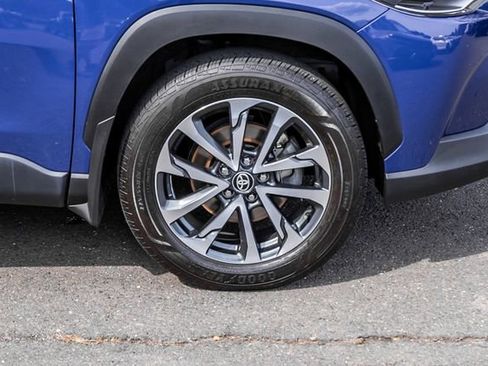 Certified 2024 Toyota Corolla Cross XLE w/ Convenience Package AWD/4WD image 8