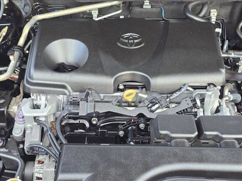Used 2019 Toyota RAV4 XLE FWD image 21