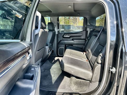 Certified 2023 GMC Sierra 1500 SLT w/ SLT Convenience Package image 24