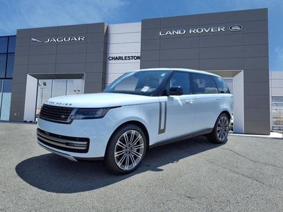 New 2025 Land Rover Range Rover Long Wheelbase SE