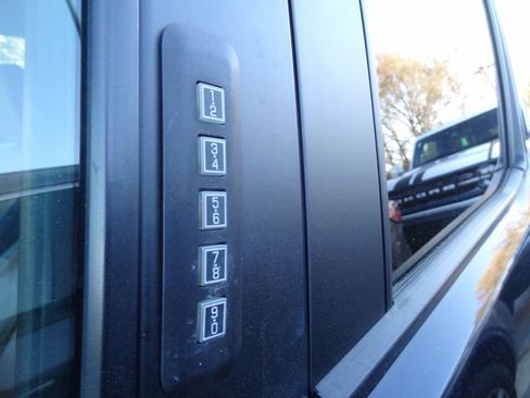 Used 2022 Ford Maverick Lariat w/ Lariat Luxury Package image 15