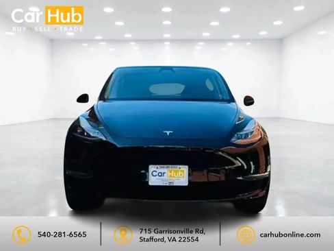 Used 2024 Tesla Model Y Long Range AWD/4WD image 2