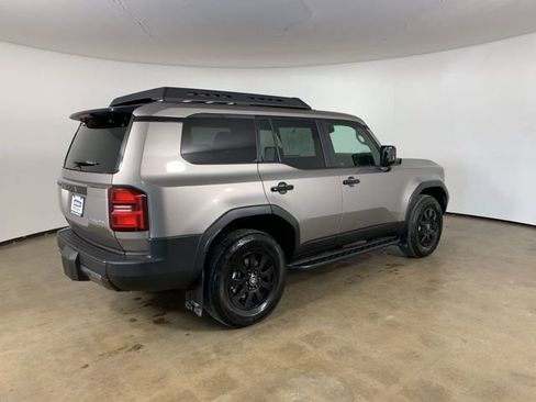 Used 2024 Toyota Land Cruiser image 8