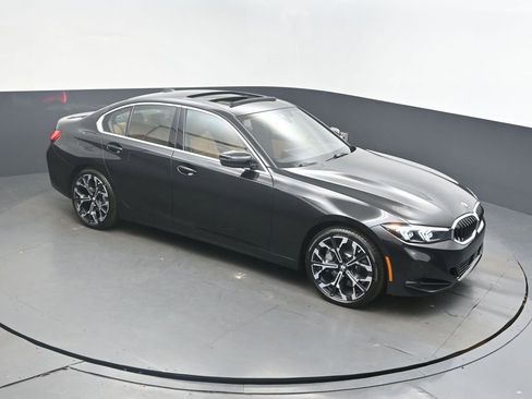 New 2026 BMW 330i Sedan w/ Convenience Package RWD image 36