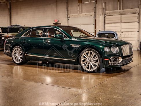 Used 2023 Bentley Flying Spur Azure AWD/4WD image 11