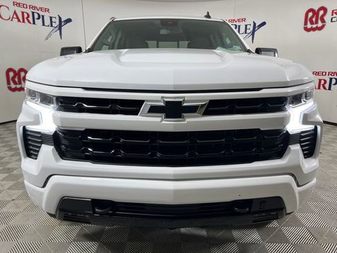 Used 2022 Chevrolet Silverado 1500 RST image 2