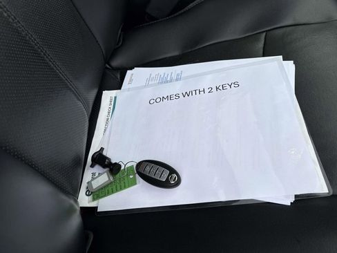 Used 2018 Nissan Pathfinder Platinum image 29