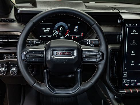 Used 2025 GMC Yukon AT4 w/ AT4 Premium Plus Package image 16