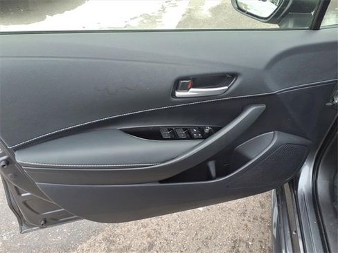 Used 2025 Toyota Corolla SE image 12