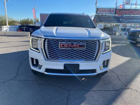 Used 2023 GMC Yukon Denali image 2