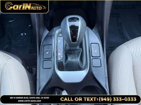 Used 2017 Hyundai Santa Fe Sport w/ 2.4L Value Package 06 image 20