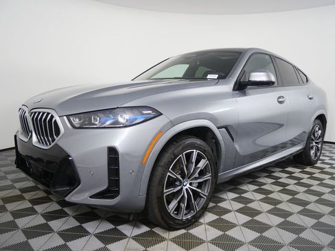 Used 2025 BMW X6 xDrive40i AWD/4WD image 7