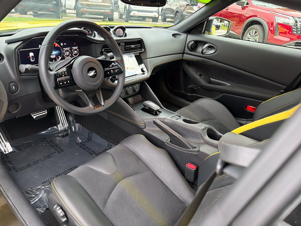 Used 2023 Nissan Z w/ Floor Mat Package (L93) RWD image 13