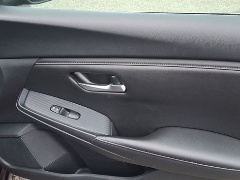 Used 2024 Nissan Sentra SV image 10