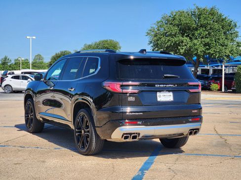Used 2025 GMC Acadia Denali w/ LPO, Floor Liner Package FWD image 4