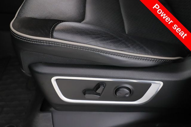 Used 2024 RAM 1500 Laramie AWD/4WD image 19
