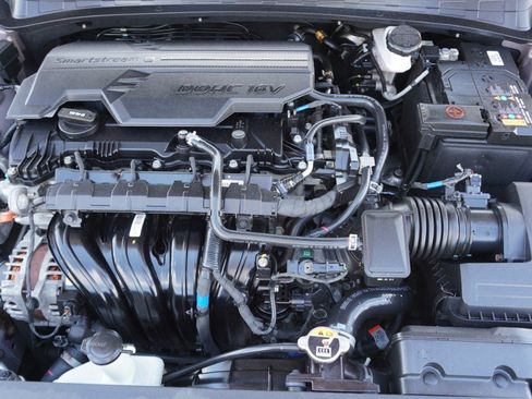 Used 2023 Hyundai Elantra Limited w/ Cargo Package FWD image 35