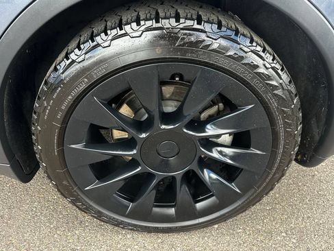 Used 2023 Tesla Model Y Long Range AWD/4WD image 10