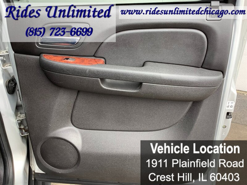 Used 2013 Chevrolet Avalanche LS RWD image 31