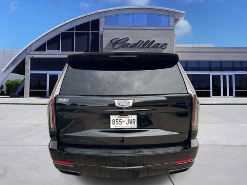 Used 2026 Cadillac Escalade ESV Platinum Sport AWD/4WD image 5