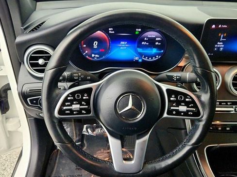 Used 2022 Mercedes-Benz GLC 300 4MATIC w/ Multimedia Package Lite image 12